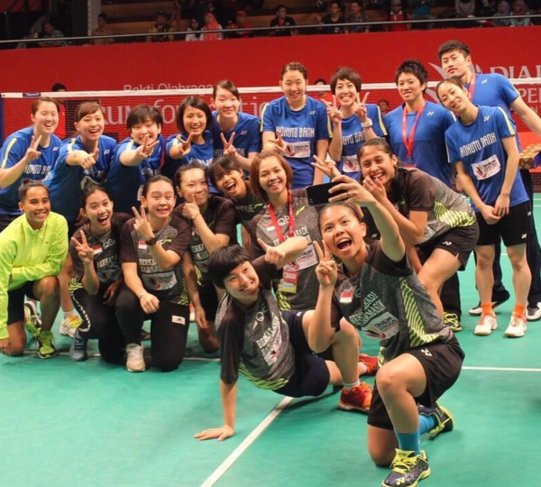 Yip Pui Yin with friends on the Asian badminton circuit